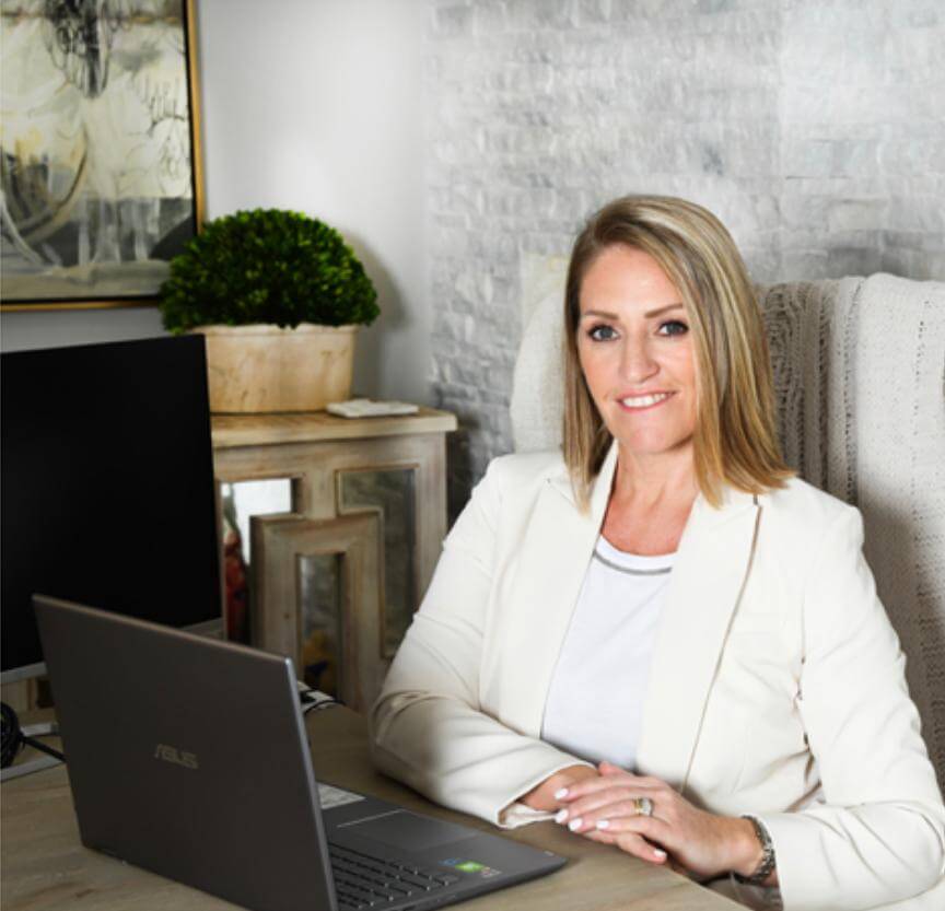 Paola Fassina, oficial de préstamos